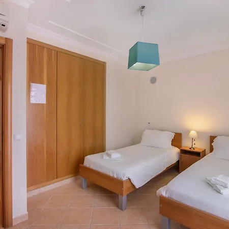 Thiago Holidays Appartement *